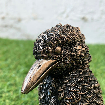 Miniatur-Eisvogelfigur aus Bronze