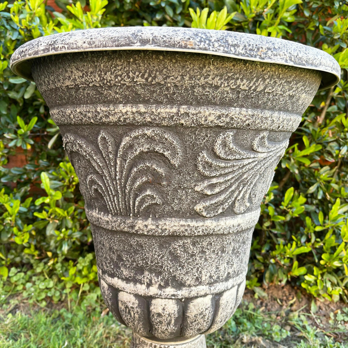 Stone Effect Garden Urn Planter