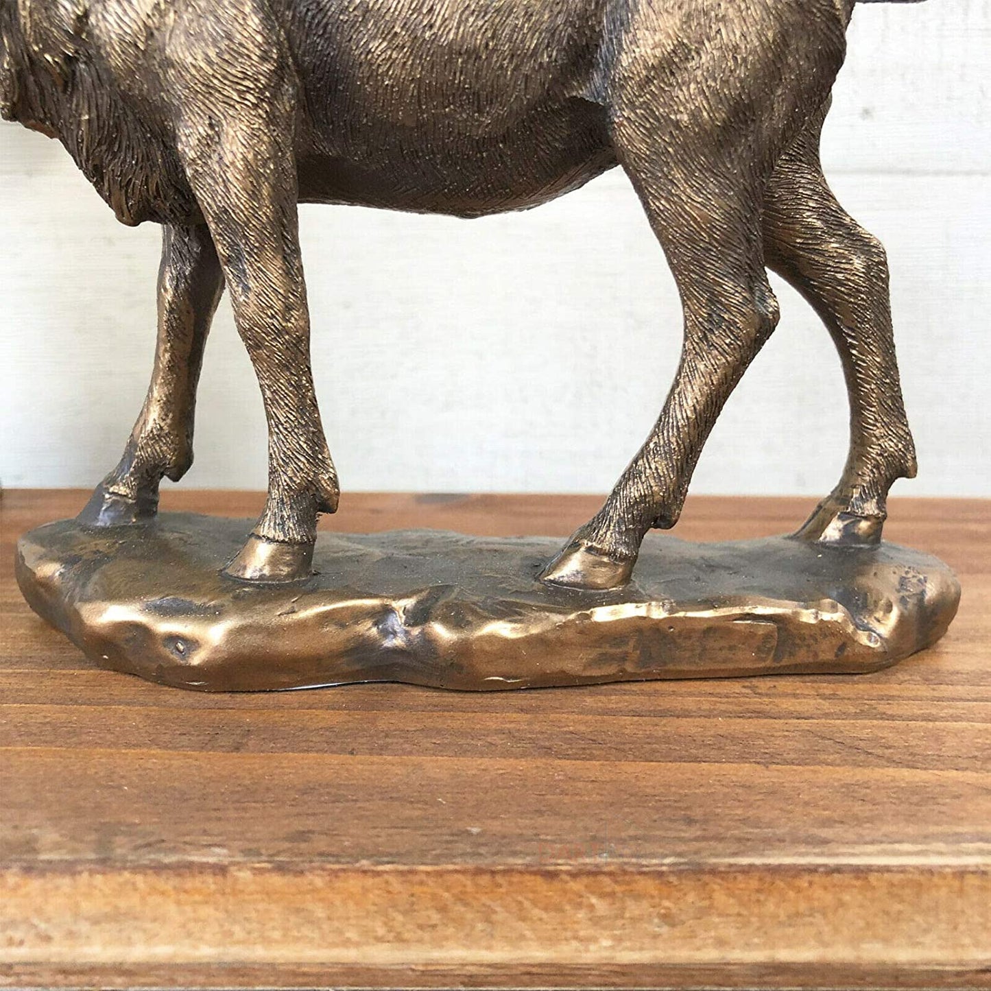 Bronzener Hirsch-Ornament, 20 cm