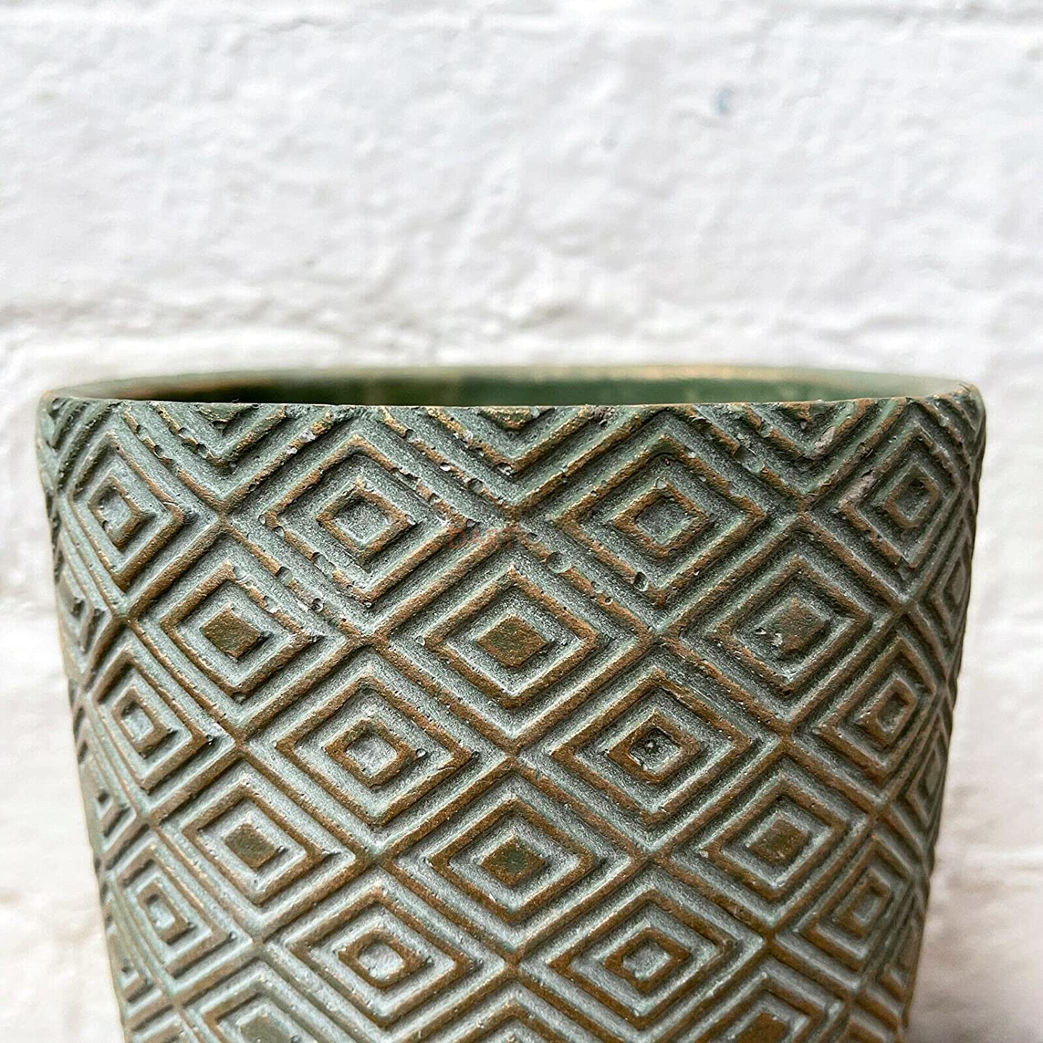 Cement Tall Diamond Plant Pot 20cm - Green & Gold