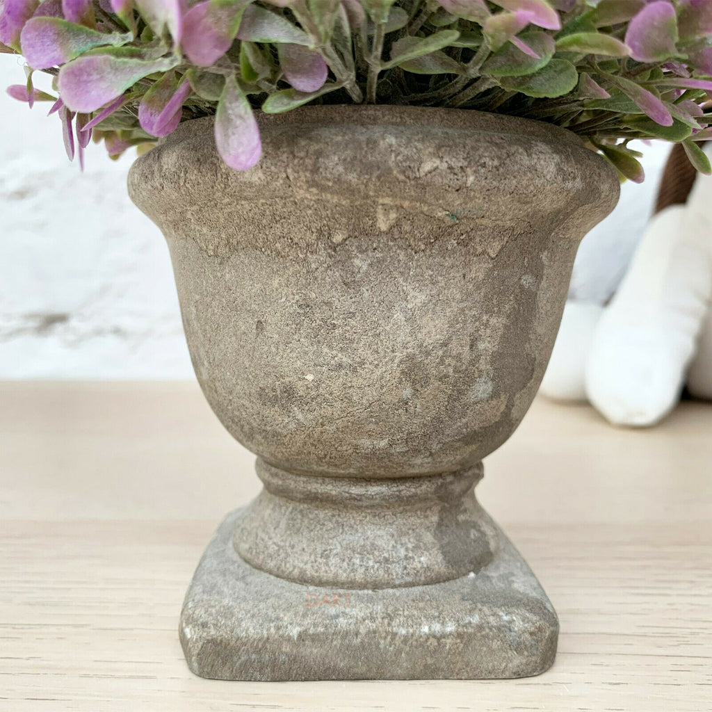 Lila Hortensie im Topf, künstliche Pflanze