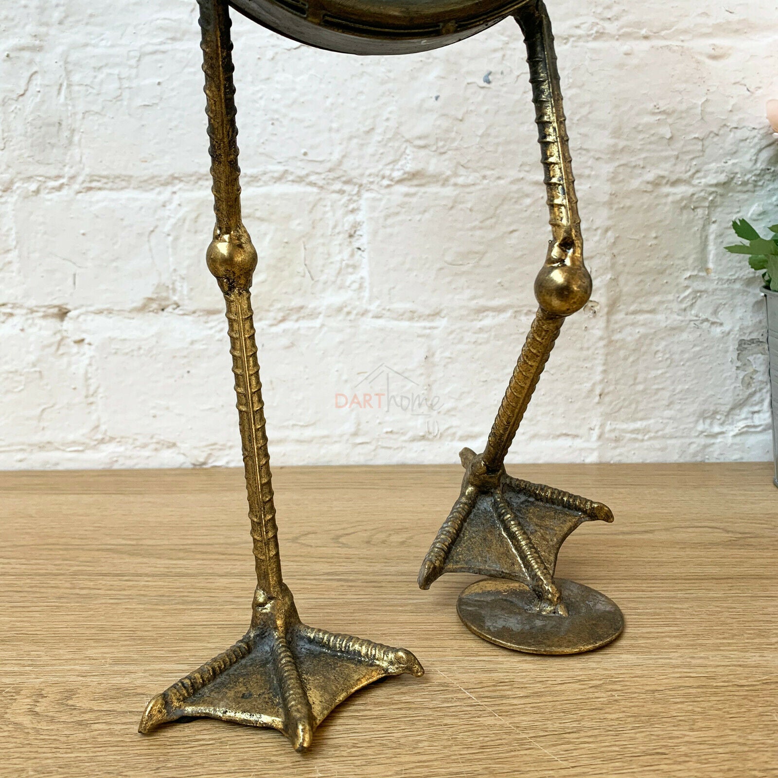 Metal Bird Feet Clock
