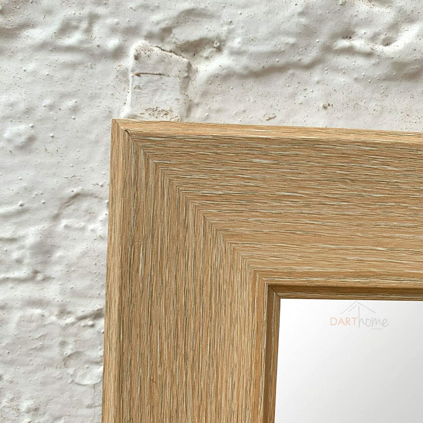Wandspiegel aus hellem Holz