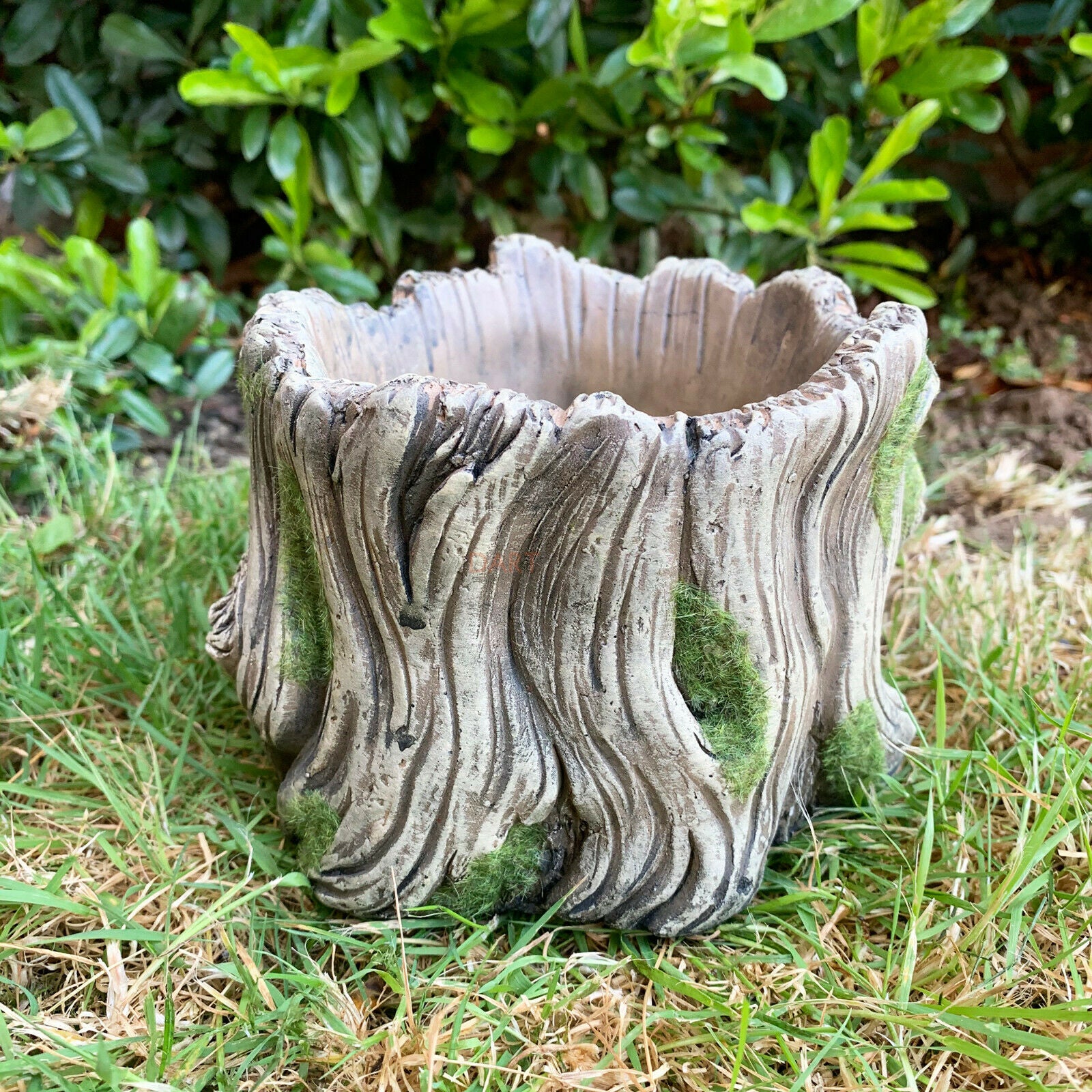 Cement Fairy House Planter 15x12x15cm