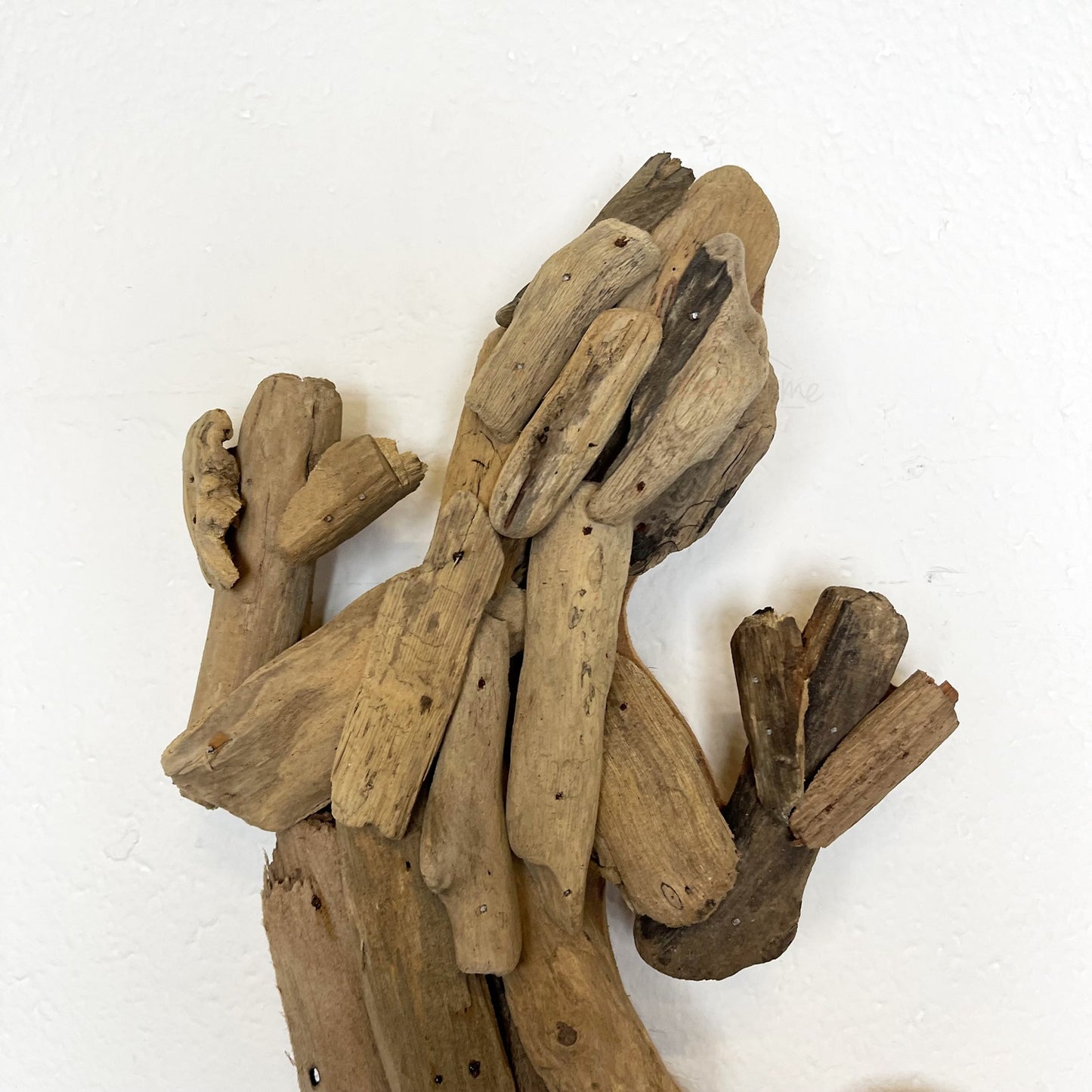 Driftwood Gecko Wall Sculpture 50cm