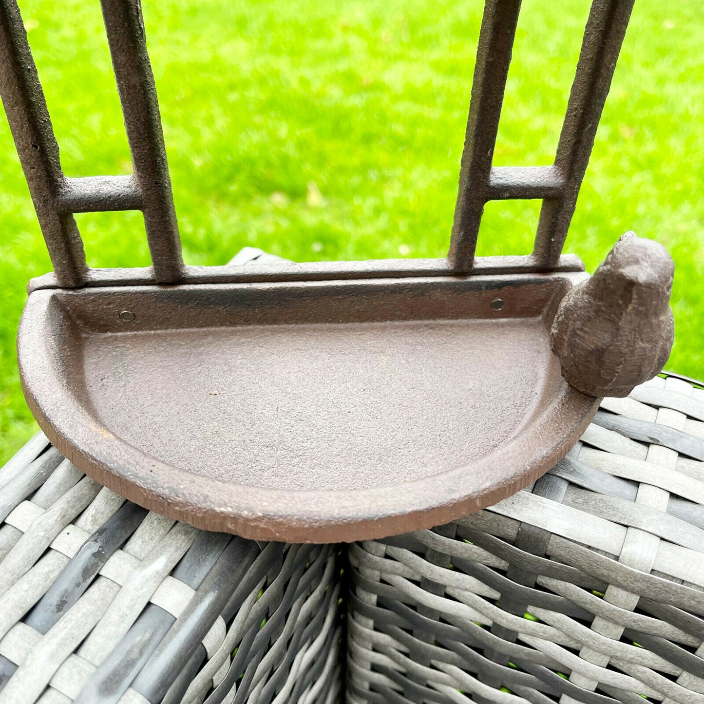 Cast Iron Pagoda Garden Bird Feeder 24cm