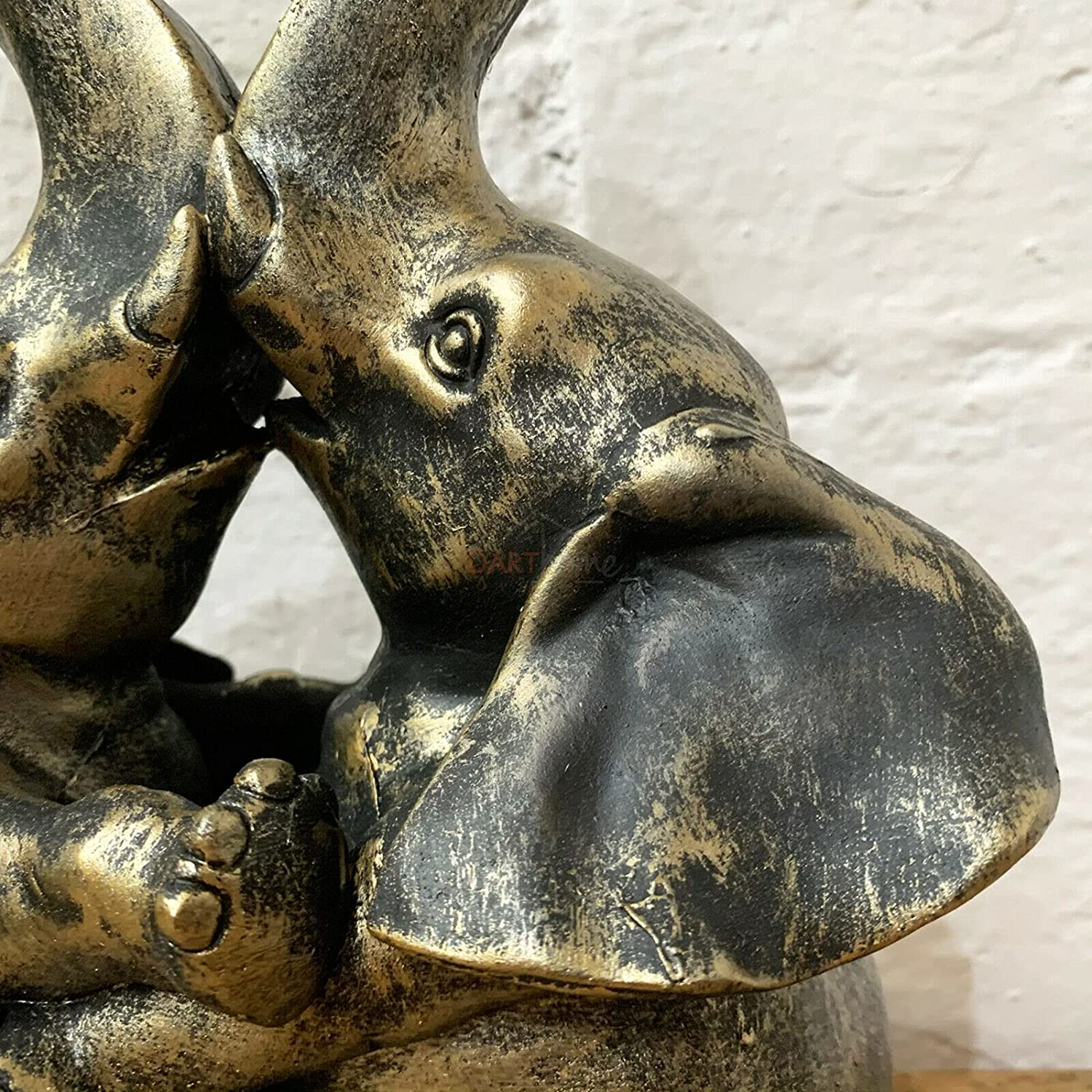 Distressed Gold Resin Love Elephant Ornament