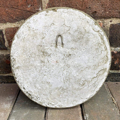 Wandtafel mit Wicca-Gesicht aus Stein