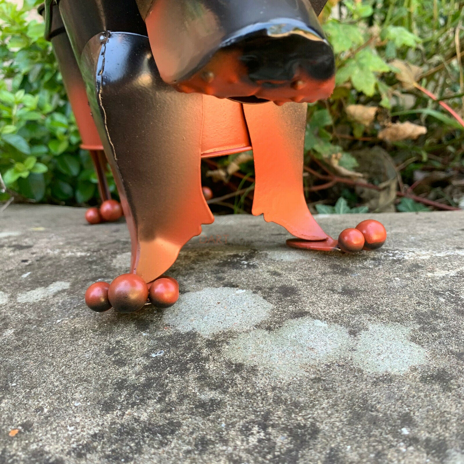 Boggly Sausage Dog Pflanzgefäß aus Metall
