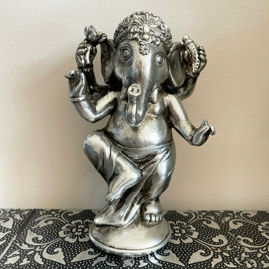 Silberner tanzender Ganesh-Elefant