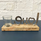 Chrom-Teelichthalter „Love“ auf Holzsockel