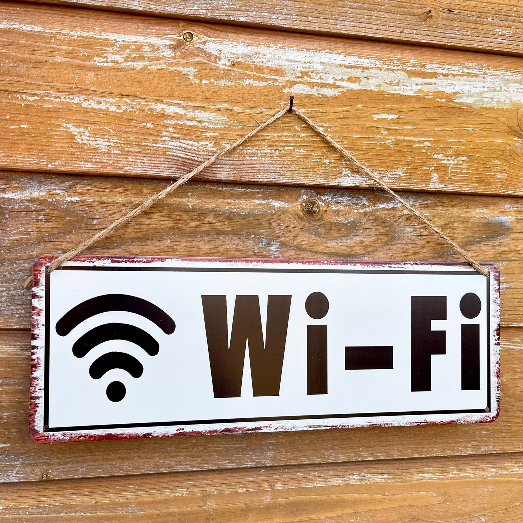 Weißes Metall-WiFi-Schild