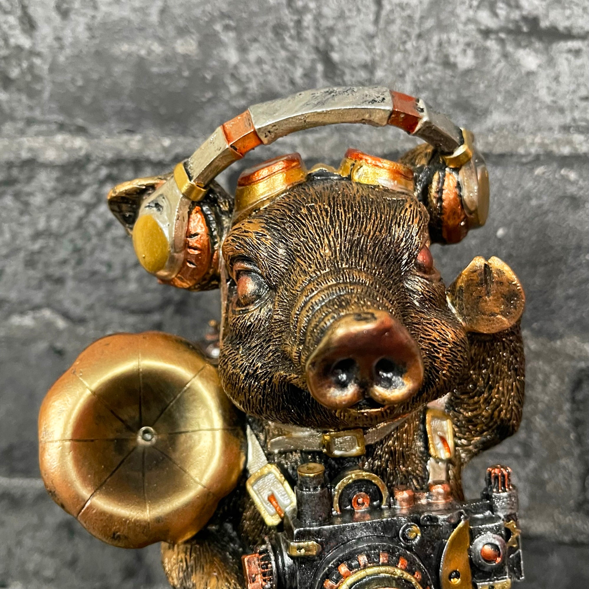 Goldenes Steampunk-Schwein-Ornament