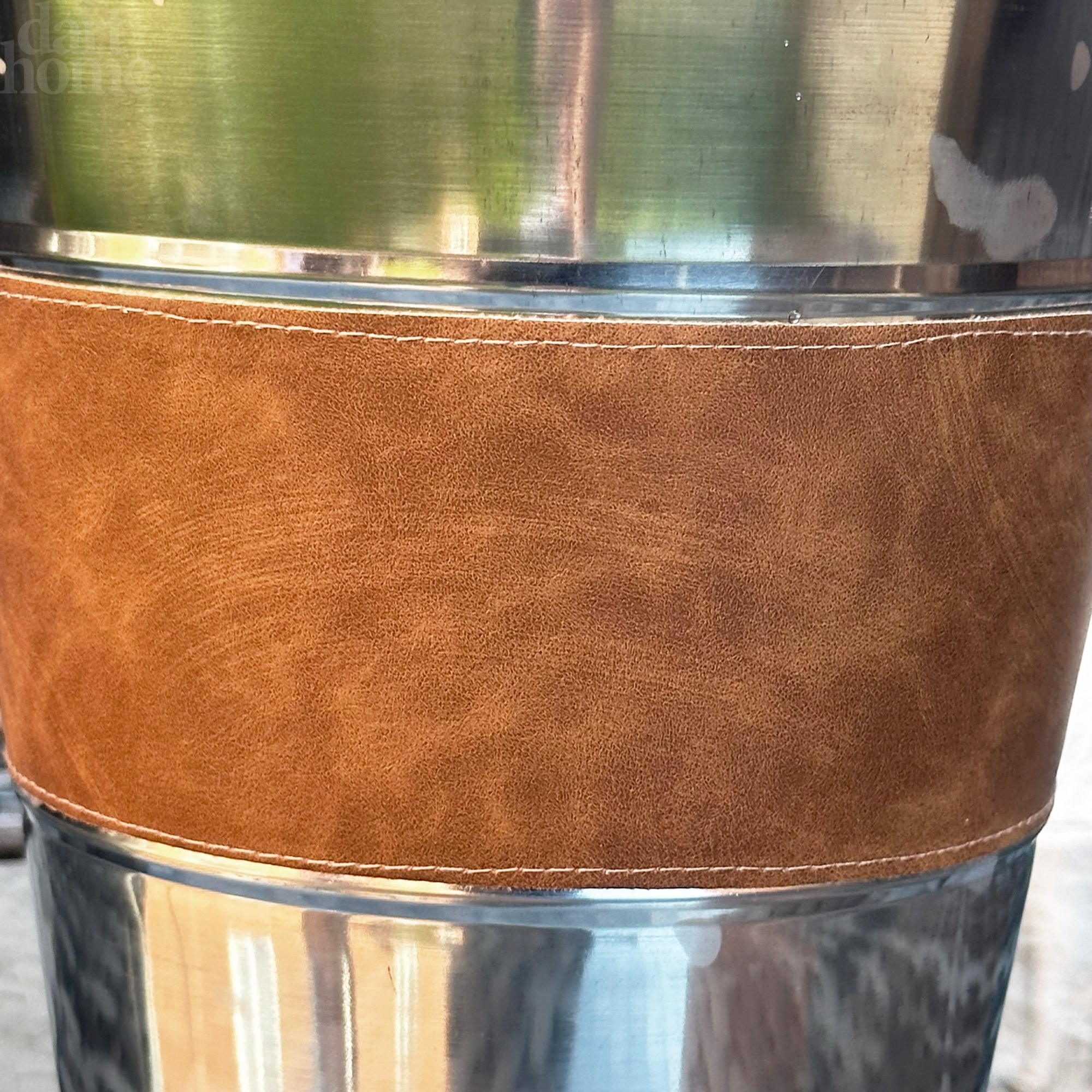 Champagnerkühler aus Edelstahl, Details aus Kunstleder