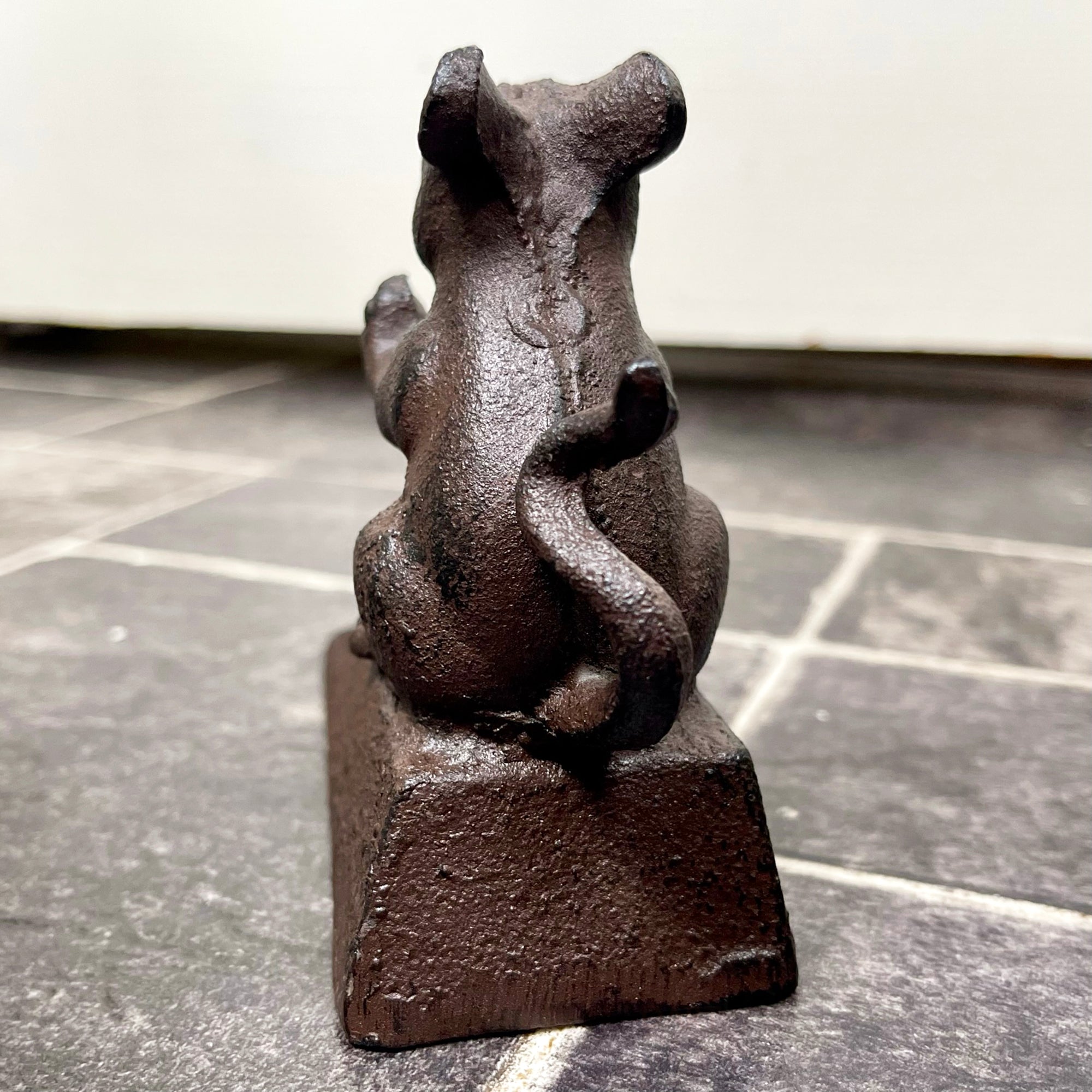 Cast Iron Mouse Door Wedge