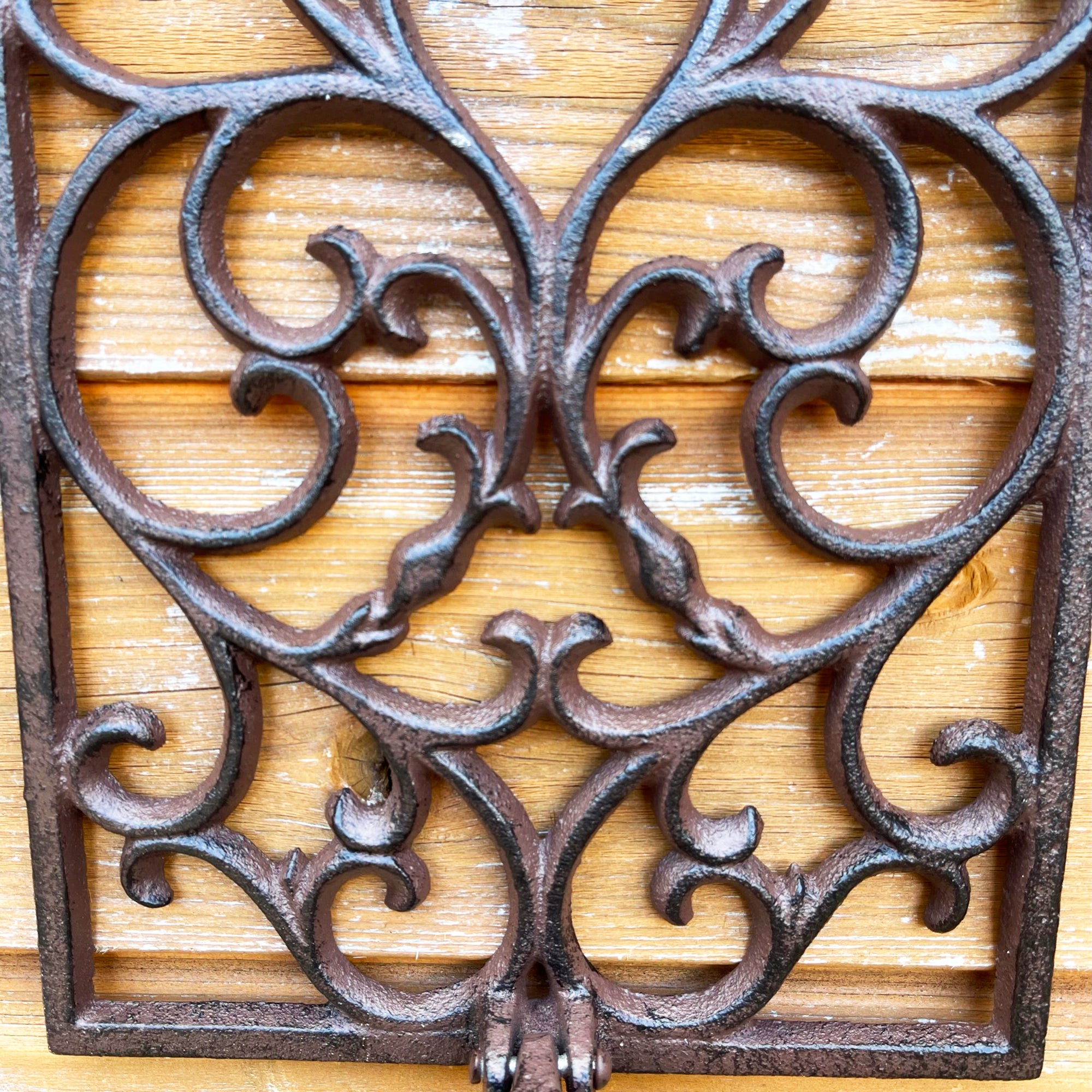 Baroque Cast Iron Wall Pot Holder