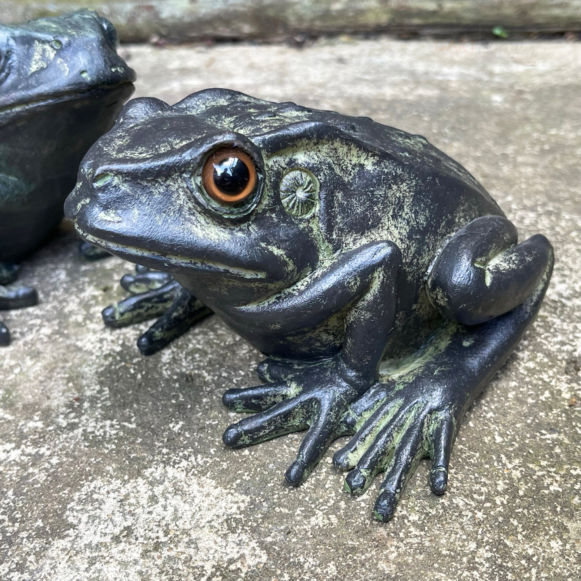 Set mit 2 grünen Froschornamenten