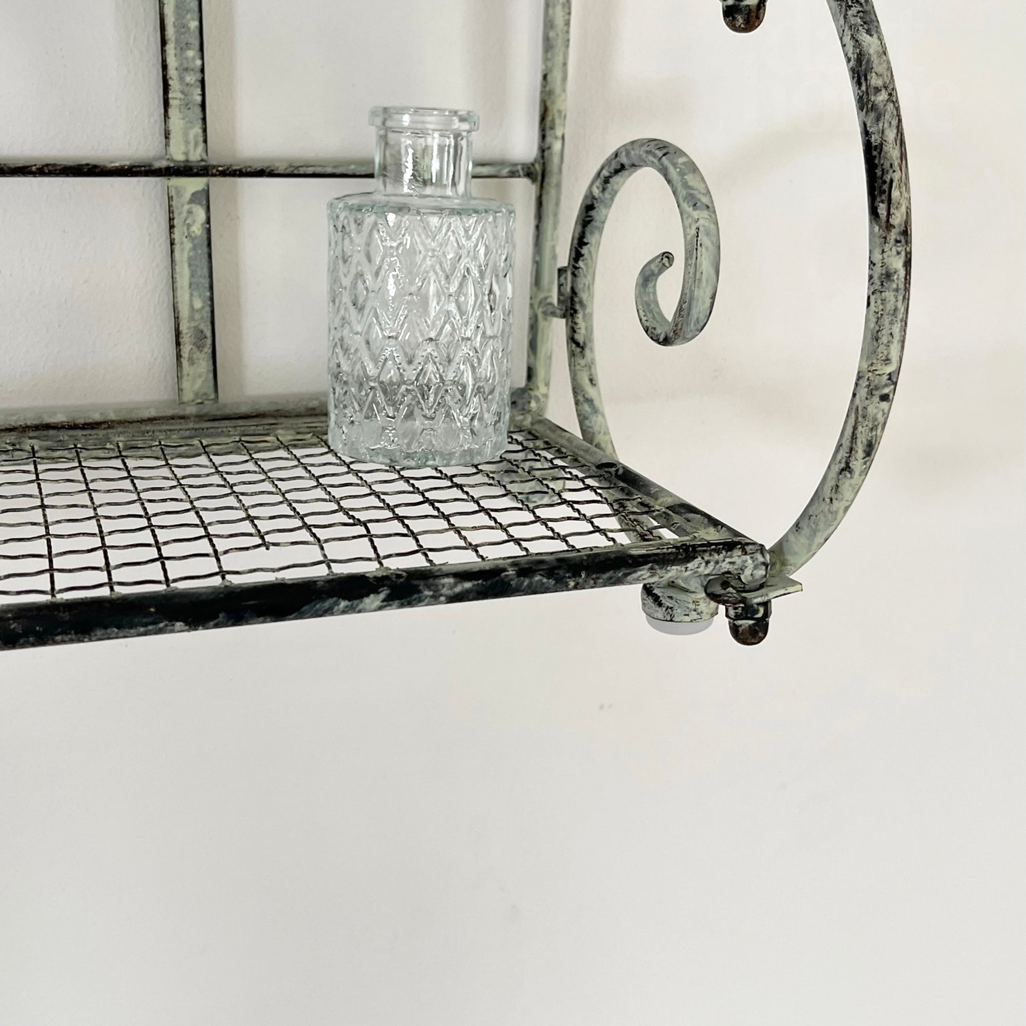 Vintage 2 Tier Scroll Shelf
