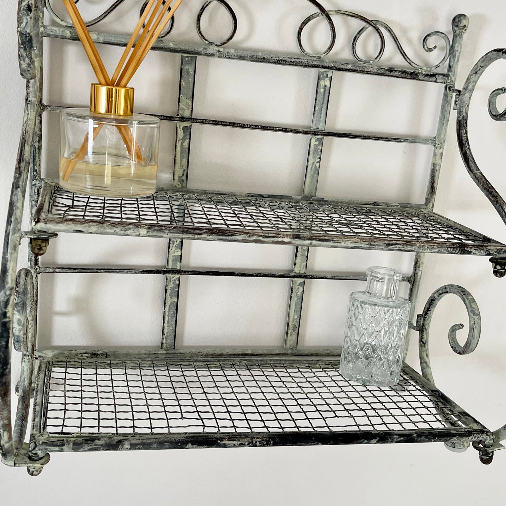 Vintage 2 Tier Scroll Shelf