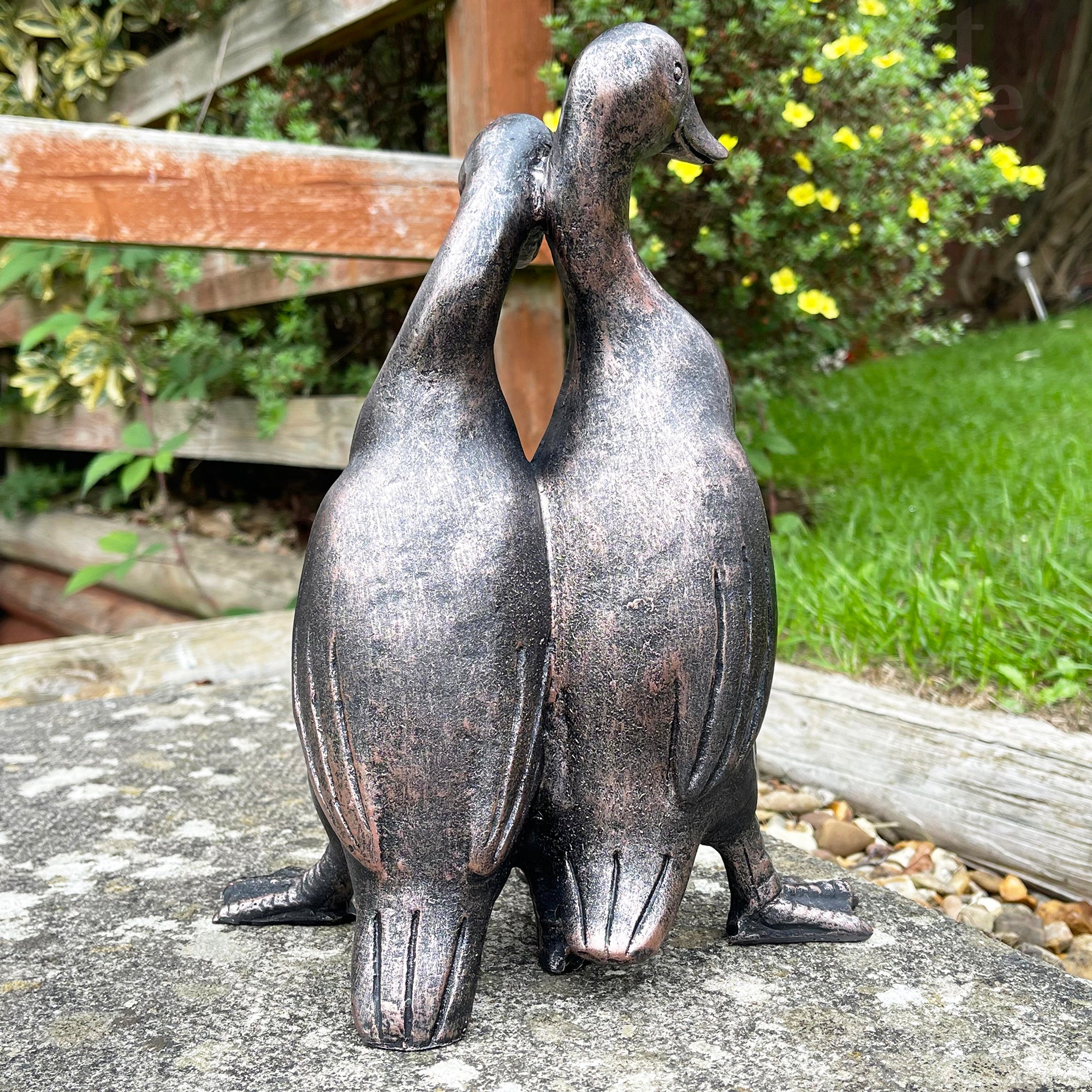 Resin Pair Of Love Ducks Ornament