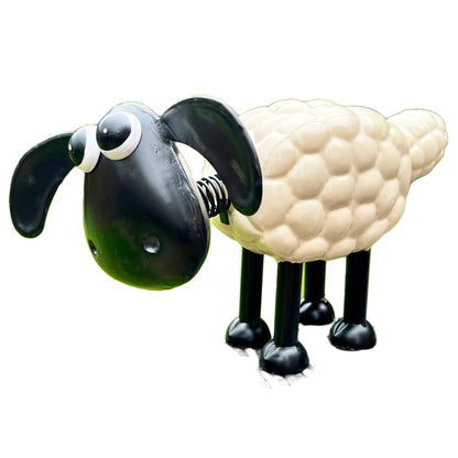 Timmy das Schaf-Skulptur aus Metall
