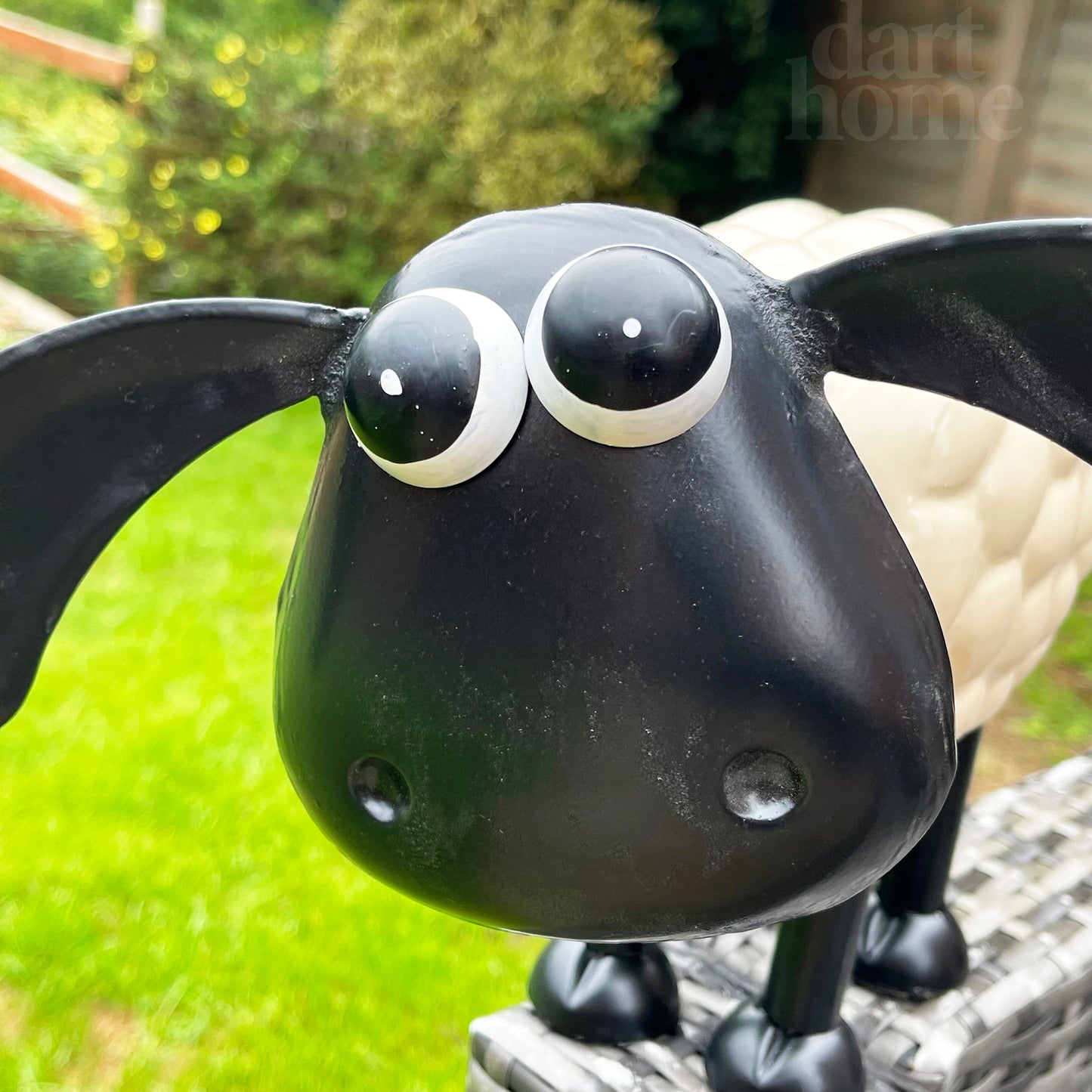 Timmy das Schaf-Skulptur aus Metall