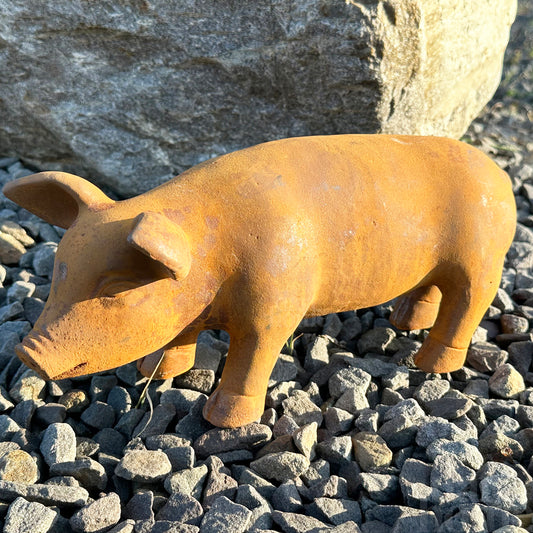 Rostige Gusseisen-Gartenstatue Schwein, 31 cm