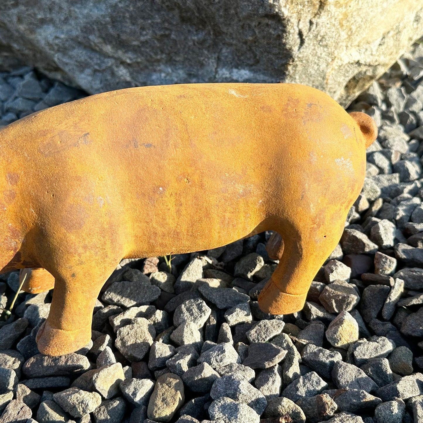 Rust Cast Iron Pig Garden Statue 31cm