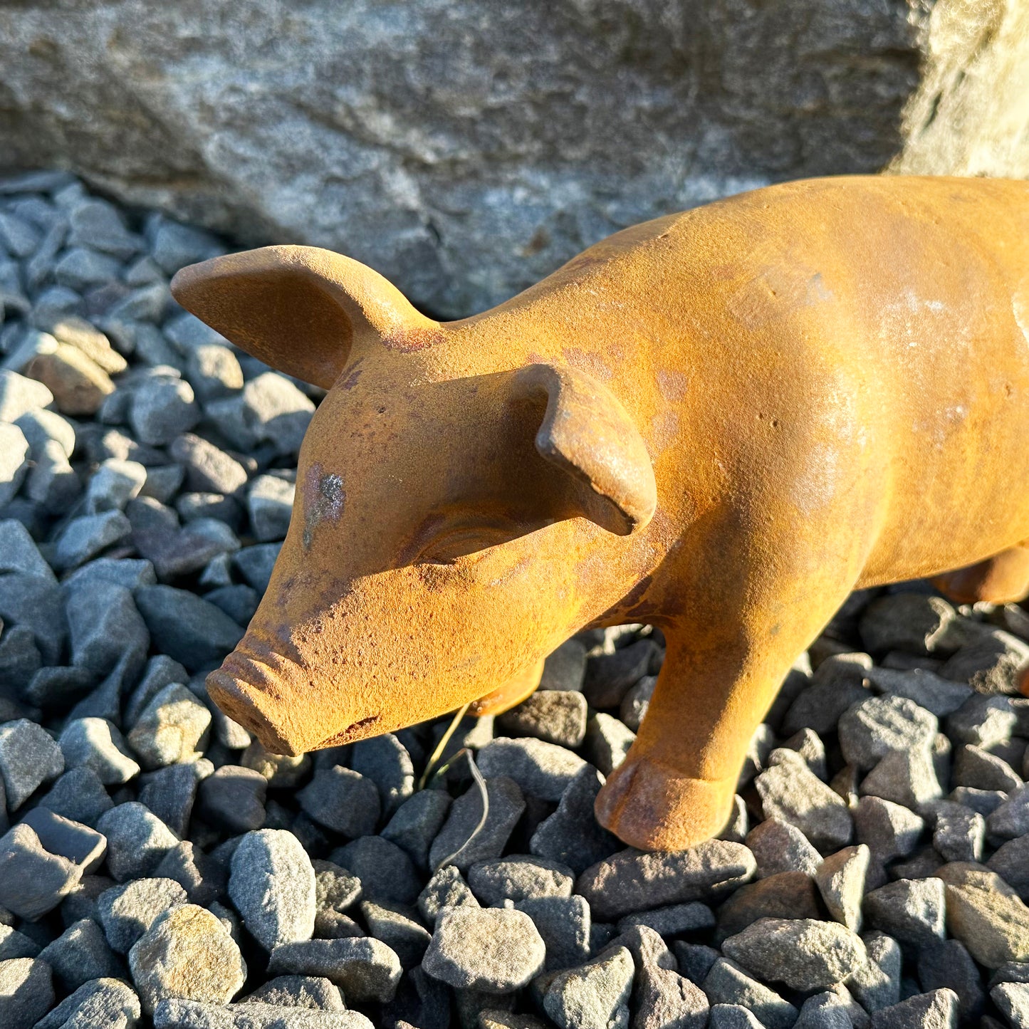 Rust Cast Iron Pig Garden Statue 31cm