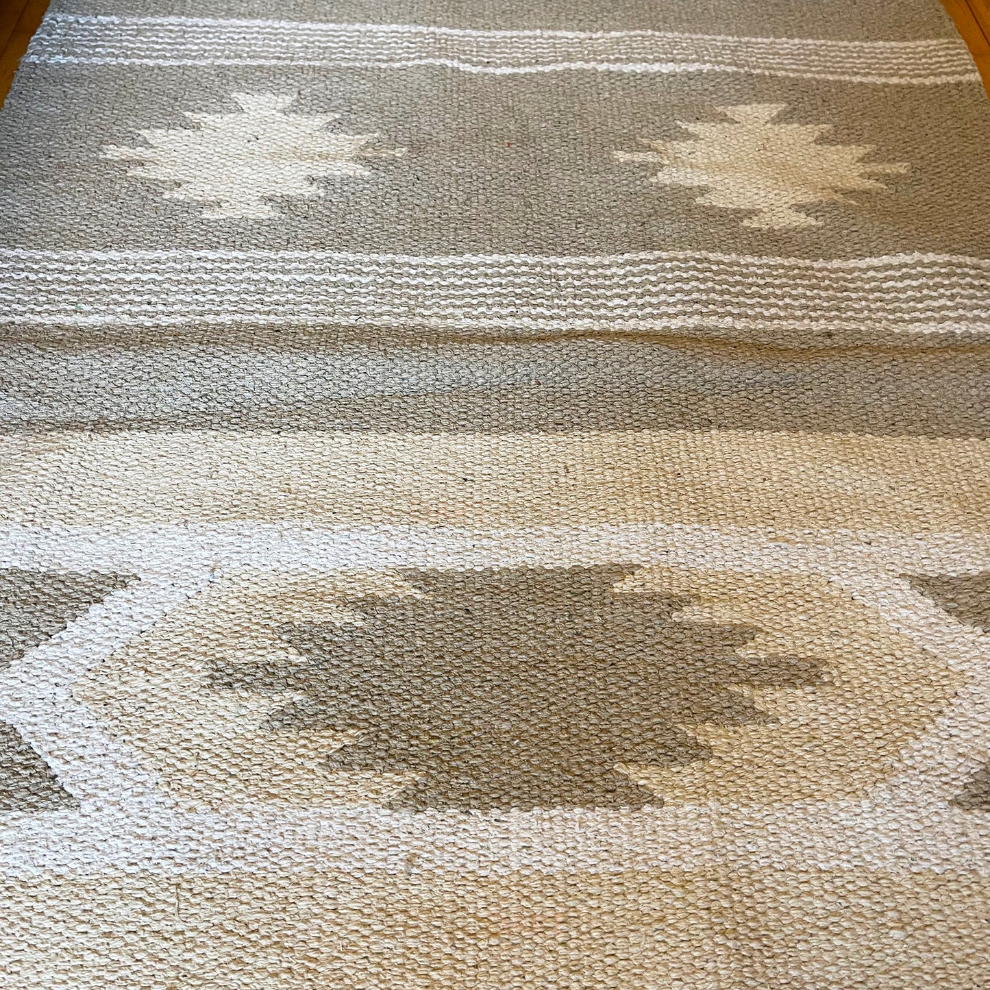 Marokkanischer Teppich aus grauer Baumwolle