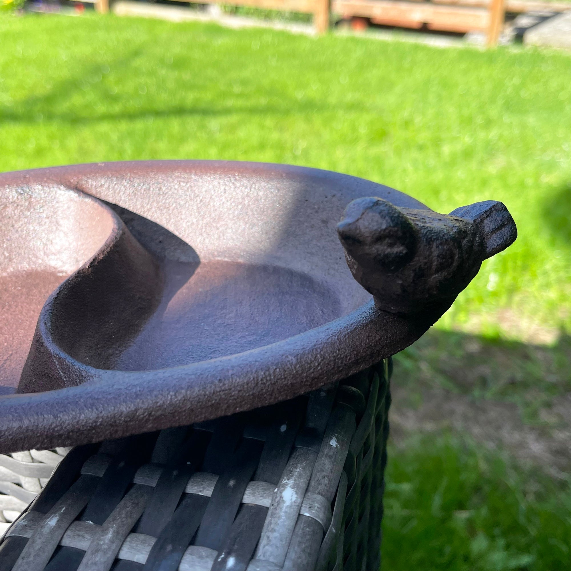 Cast Iron Dove Bird Bath