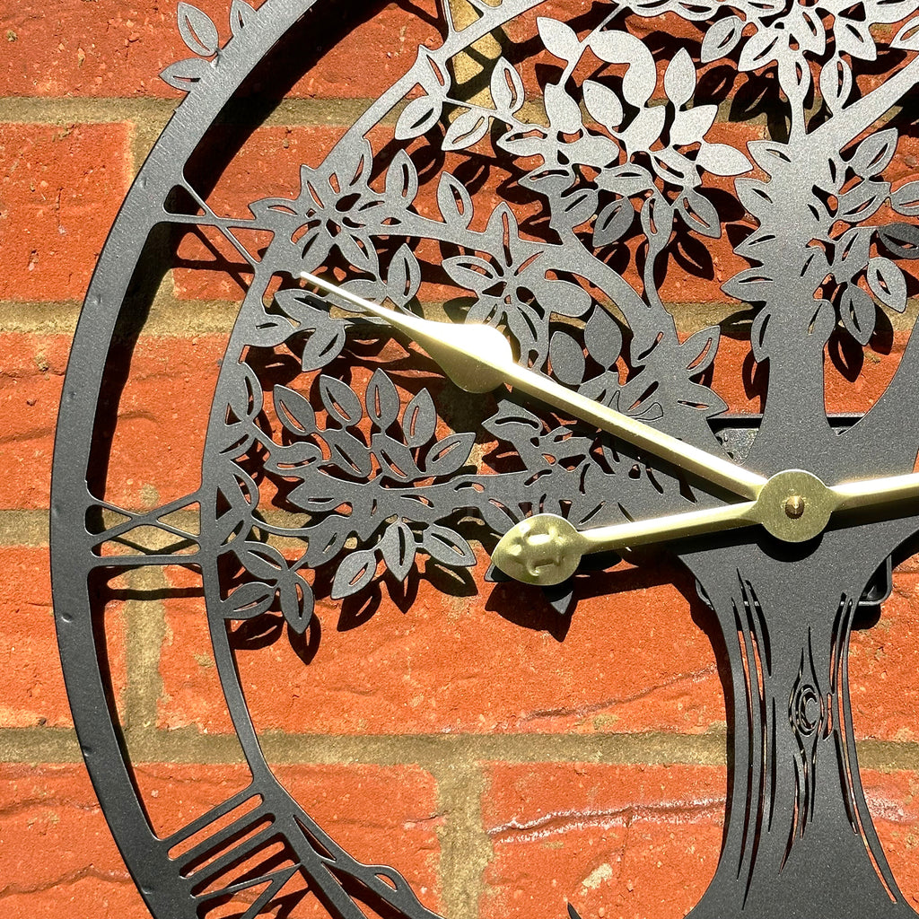 Baum des Lebens Silhouette Outdoor-Wanduhr