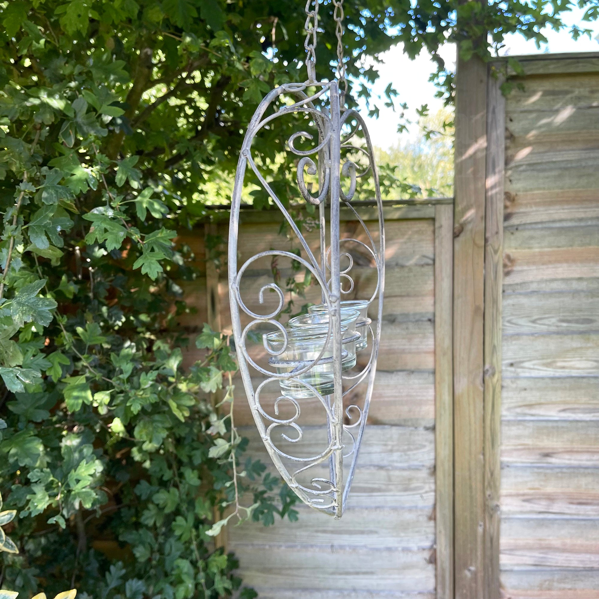 Hängender Teelichthalter „Love Heart“.