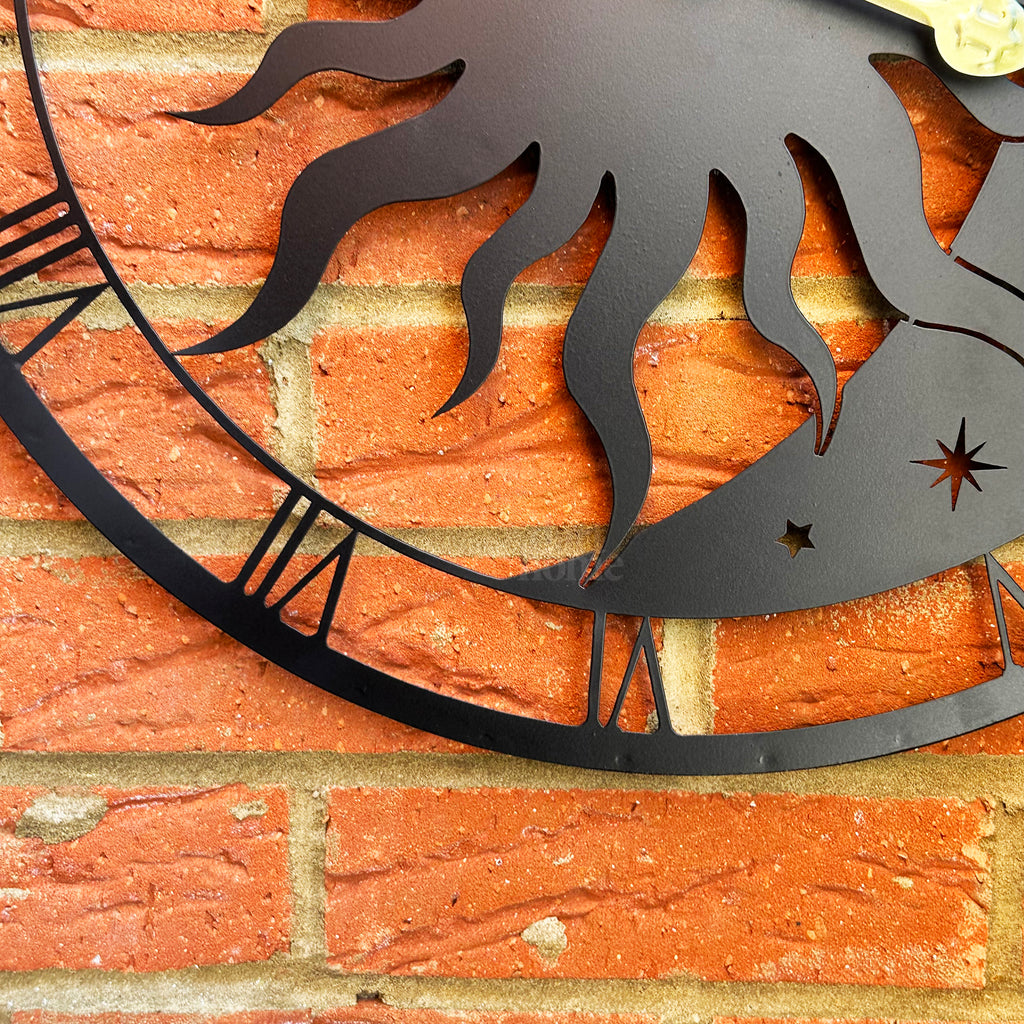 Sonnen- und Mond-Silhouette-Wanduhr für den Außenbereich