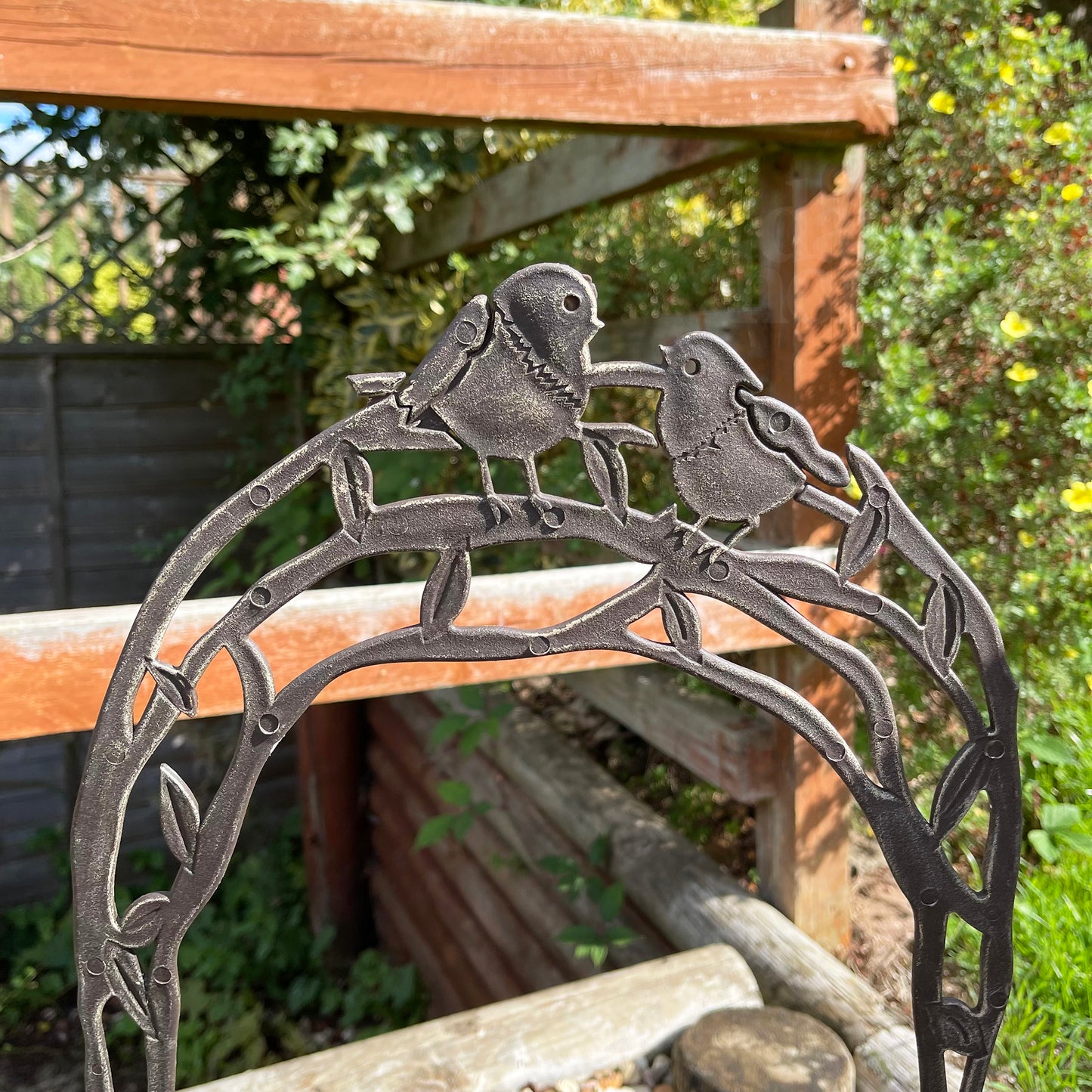 Round Brown Bird Trellis Planter