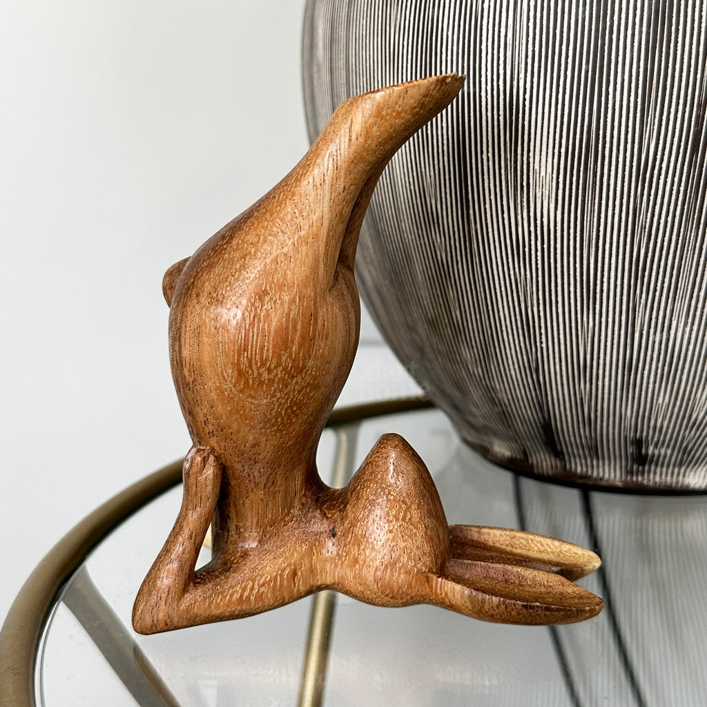 Holz-Schulterständer Yoga-Häschen-Skulptur