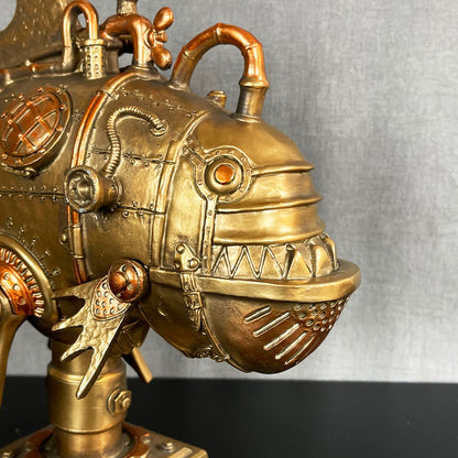 Goldenes Steampunk-Piranha-Fisch-Ornament