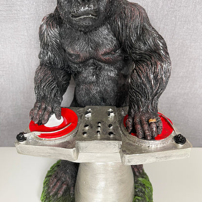 Schwarzes DJ-Gorilla-Ornament