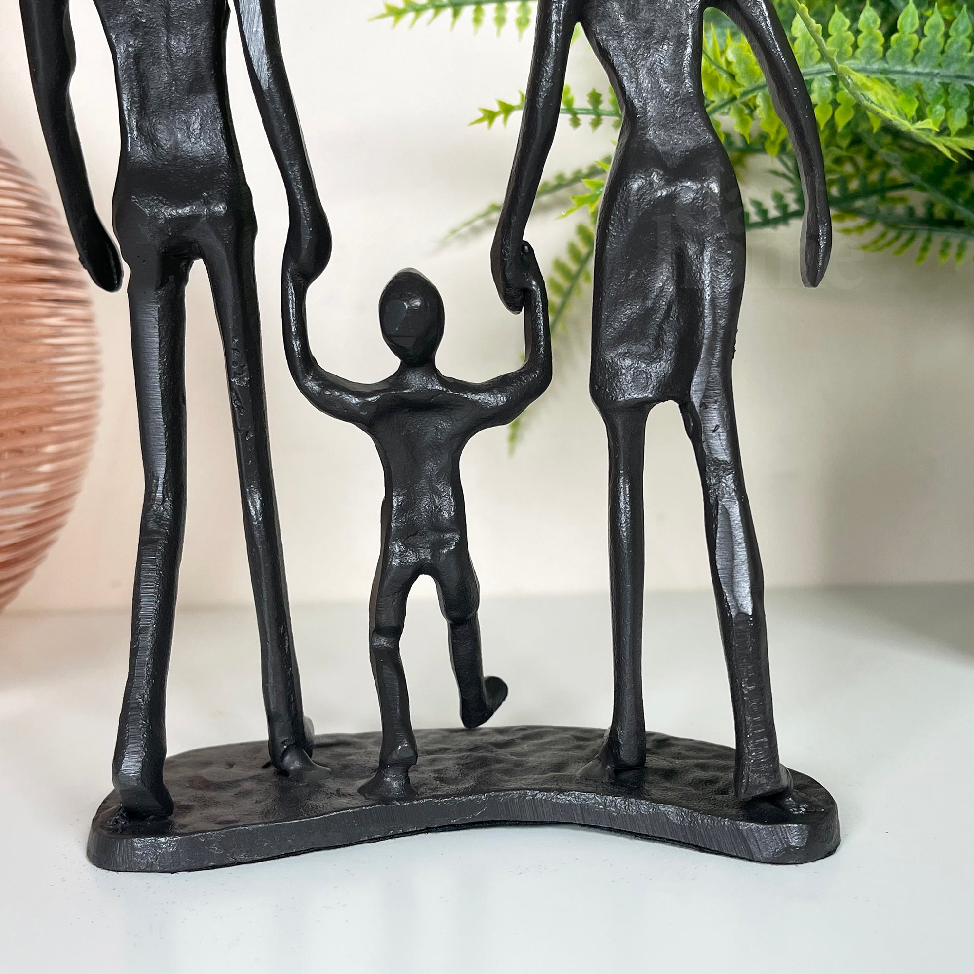 Cast Iron Walking Family Of 3 Figurine
