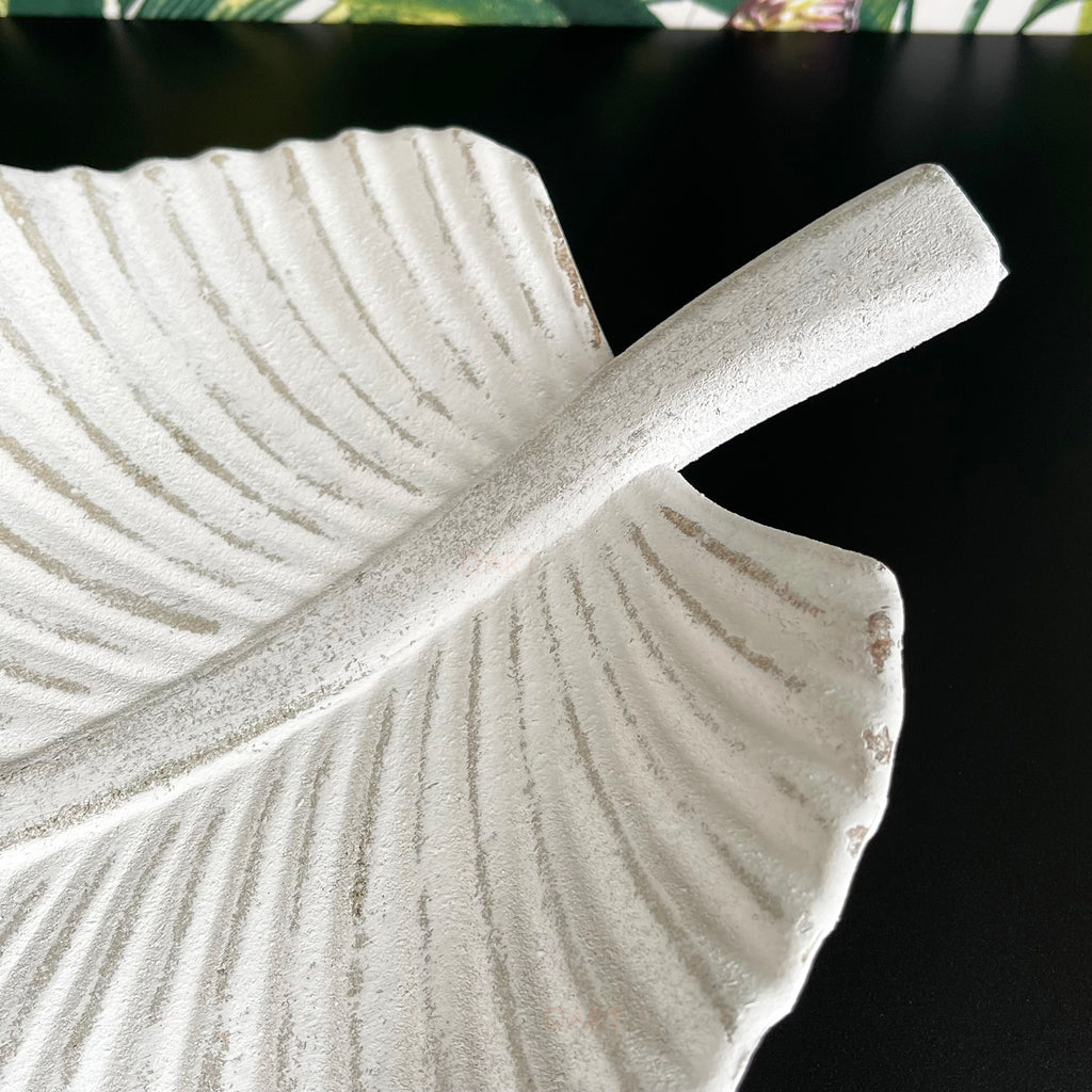 White Wooden Ovate Leaf Tray