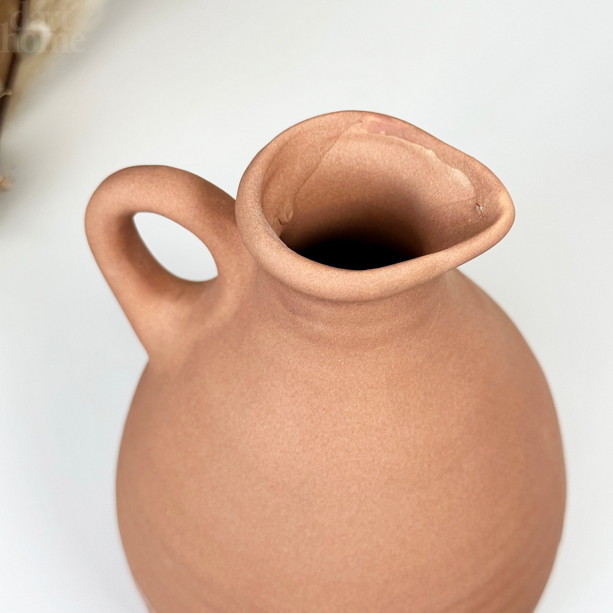 Terrakotta-Krugvase mit Henkel