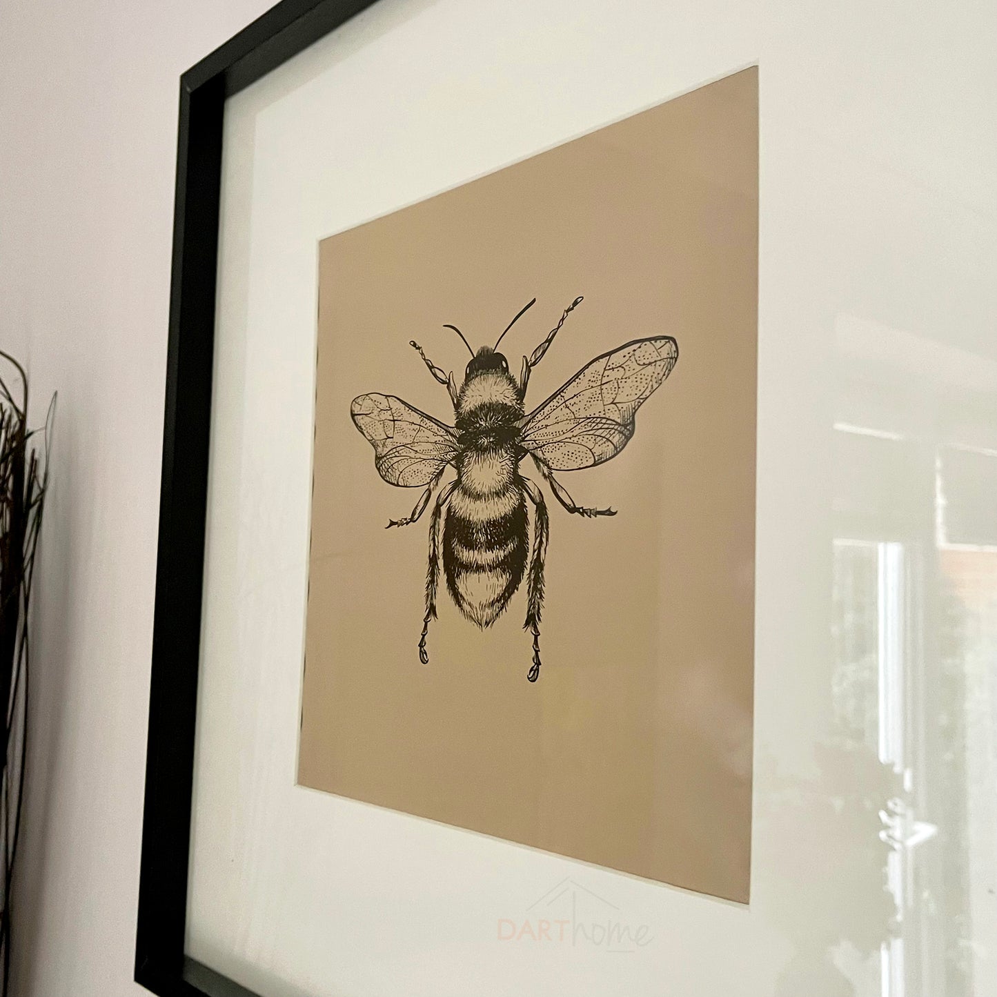 Quadratischer gerahmter Druck der Bienenkönigin in Gold und Schwarz