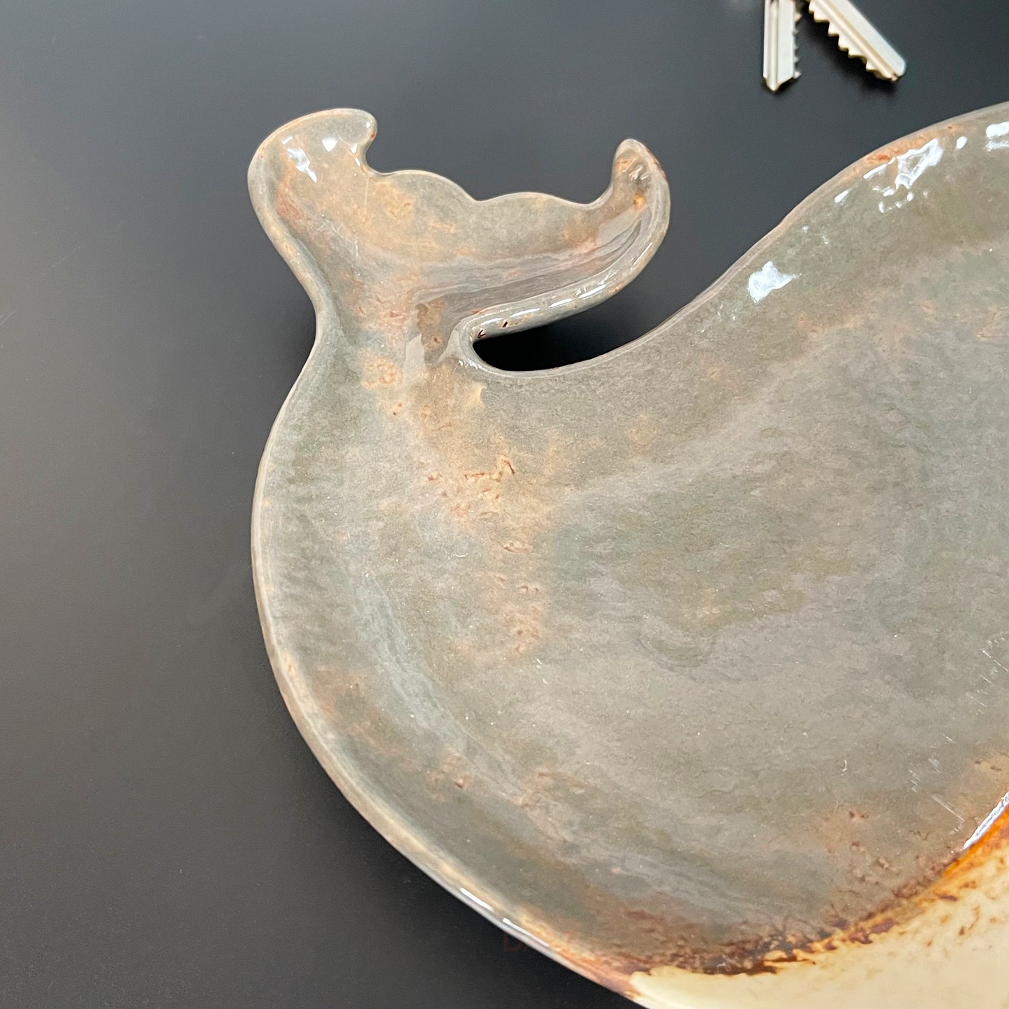 Ceramic Whale Decorative Plate
