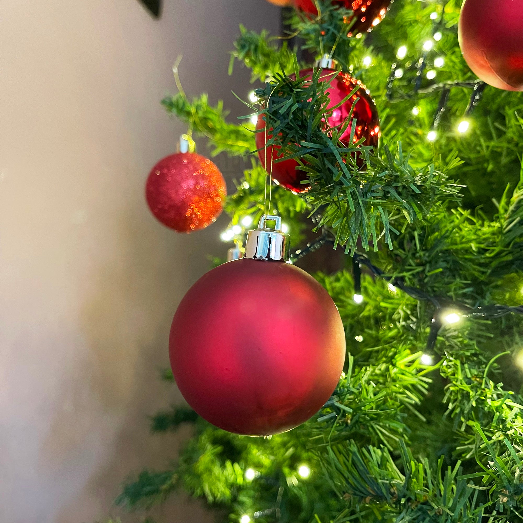 Pack Of 10 Red Tree Baubles