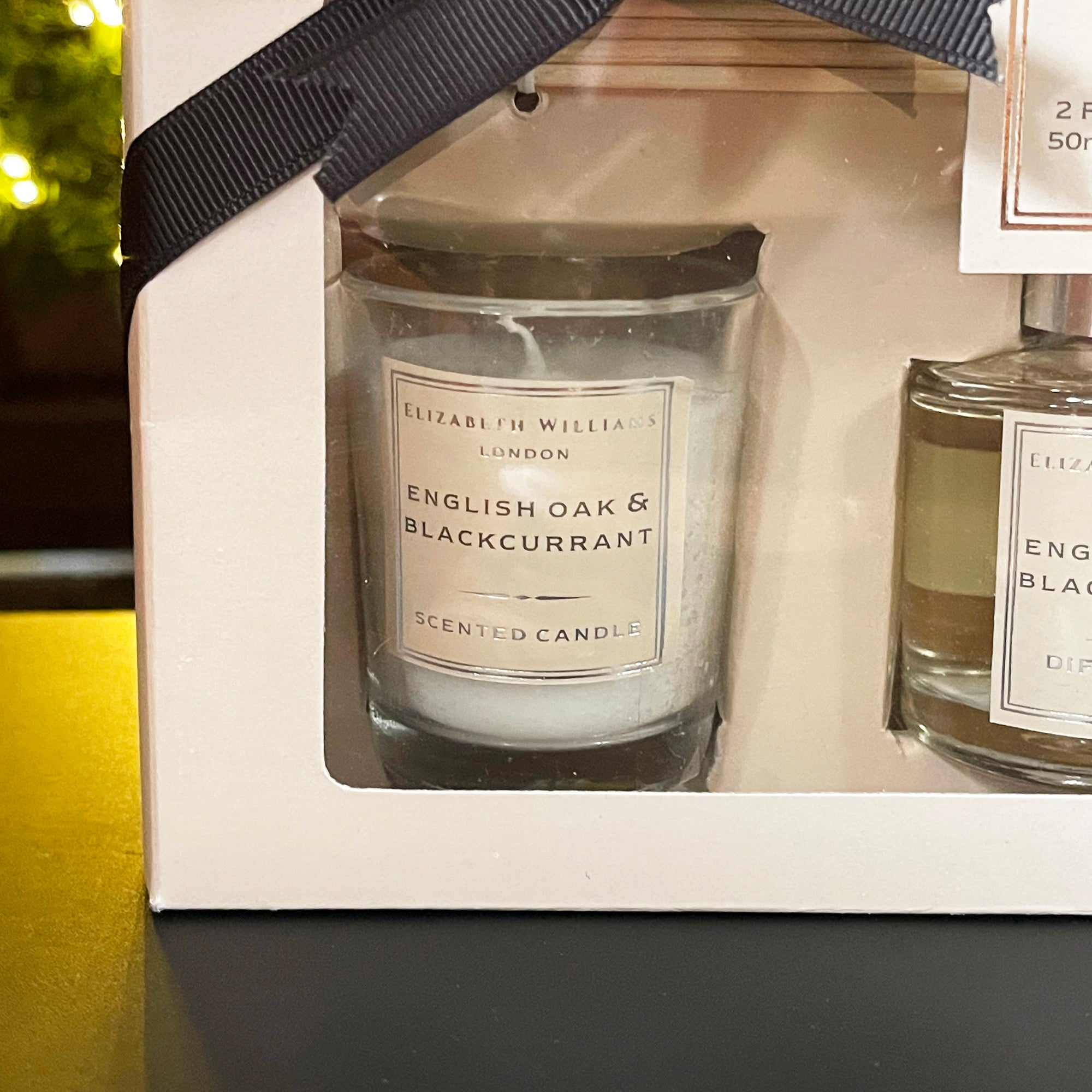 Geschenkset mit Raumdüften aus englischer Eiche und schwarzer Johannisbeere