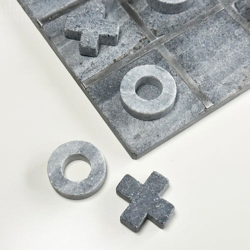Graues Marmor-Tic-Tac-Toe-Spiel