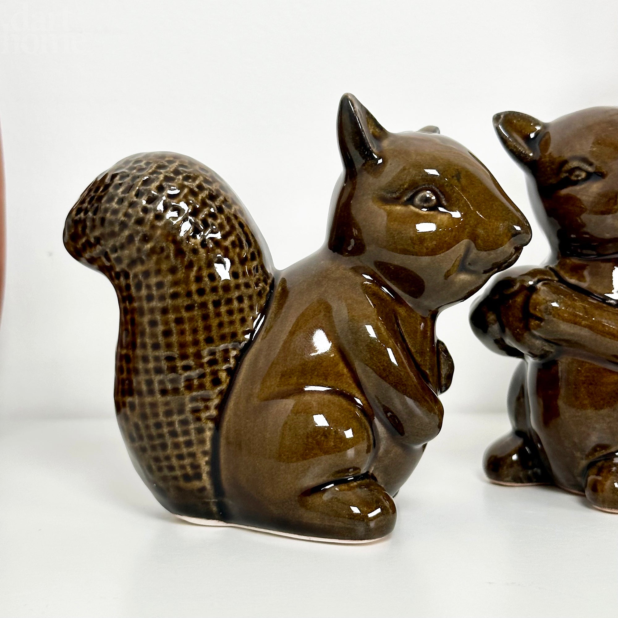 Reactive Glaze Squirrel Salt And Pepper Set