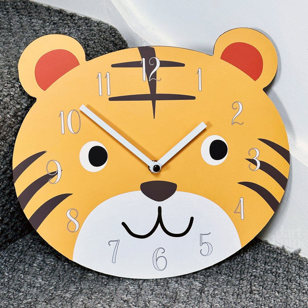 Tigerkopf-Kinderwanduhr