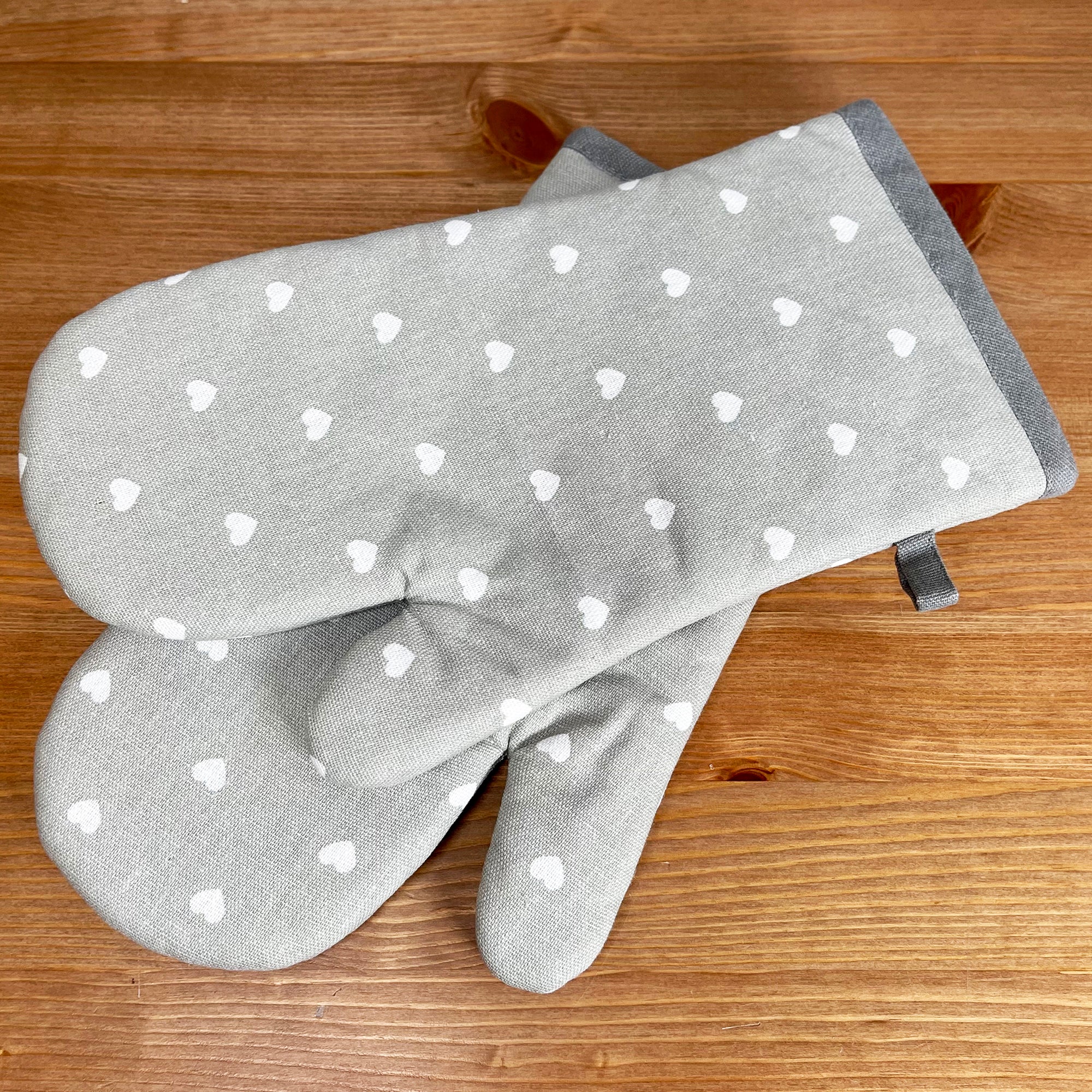 Grey Heart Single Oven Gloves Pack Of 2