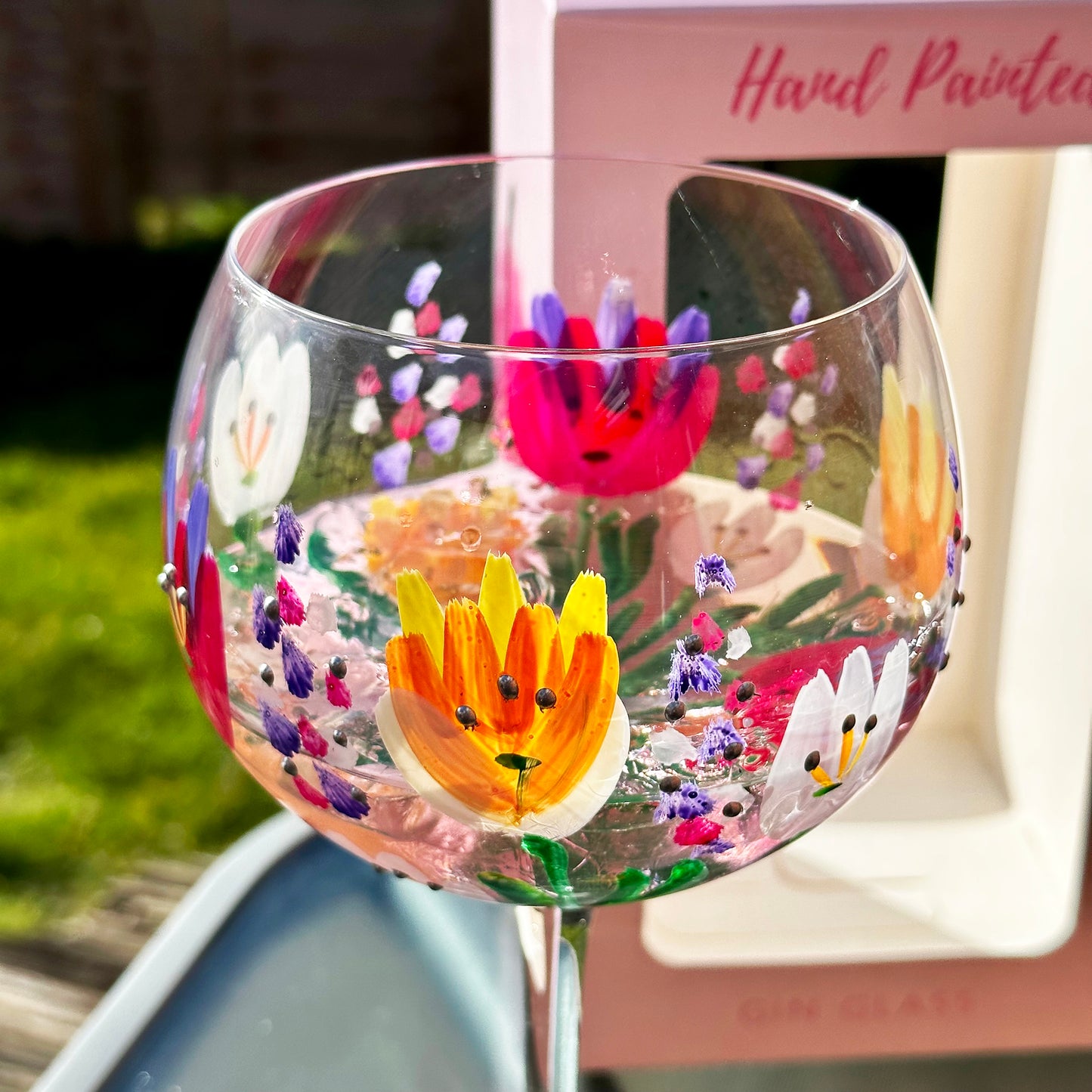 Handbemaltes Honeysuckle Balloon Gin Glas